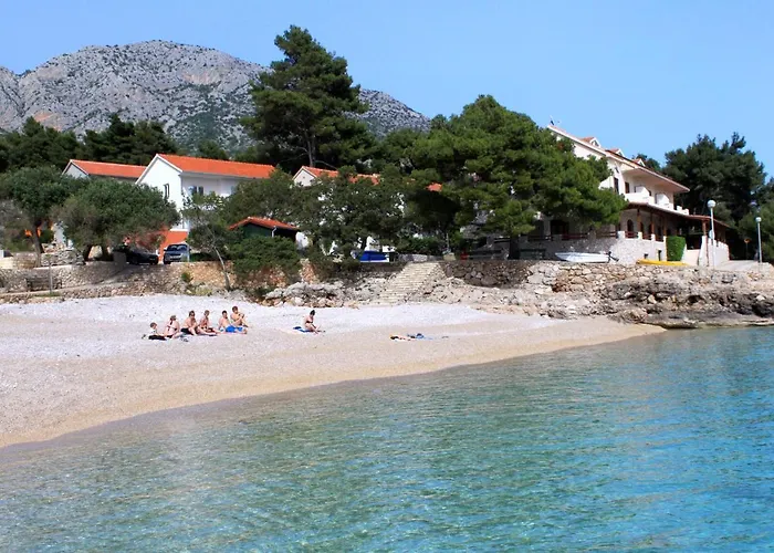 Apartments With A Parking Space Ivan Dolac, Hvar - 17778