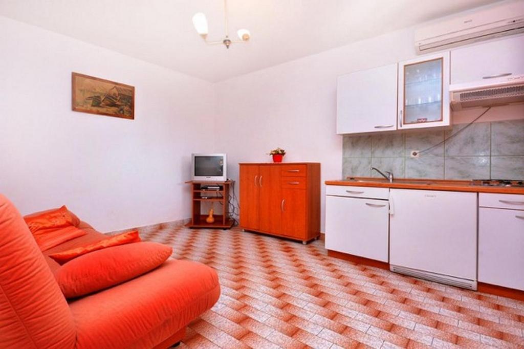 Apartment With A Parking Space Ivan Dolac, Hvar - 17778 Jelsa (Hvar)