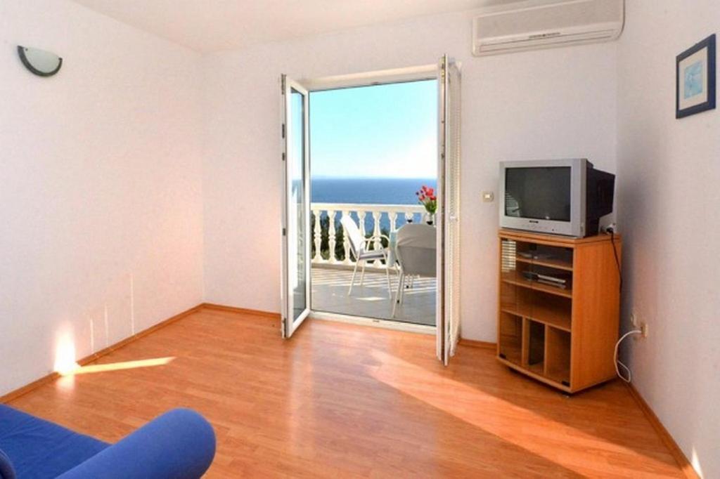 With A Parking Space Ivan Dolac, Hvar - 17778 Apartment *