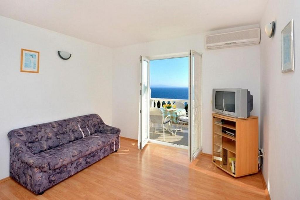 With A Parking Space Ivan Dolac, Hvar - 17778 Apartment