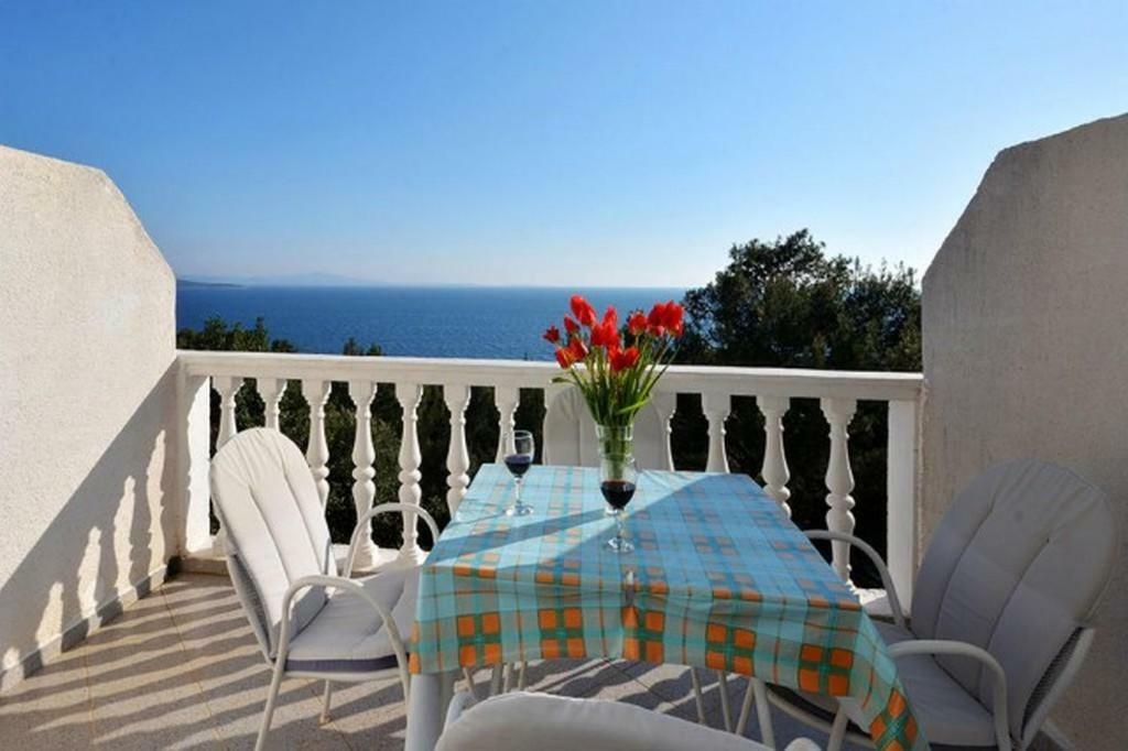 With A Parking Space Ivan Dolac, Hvar - 17778 Apartment